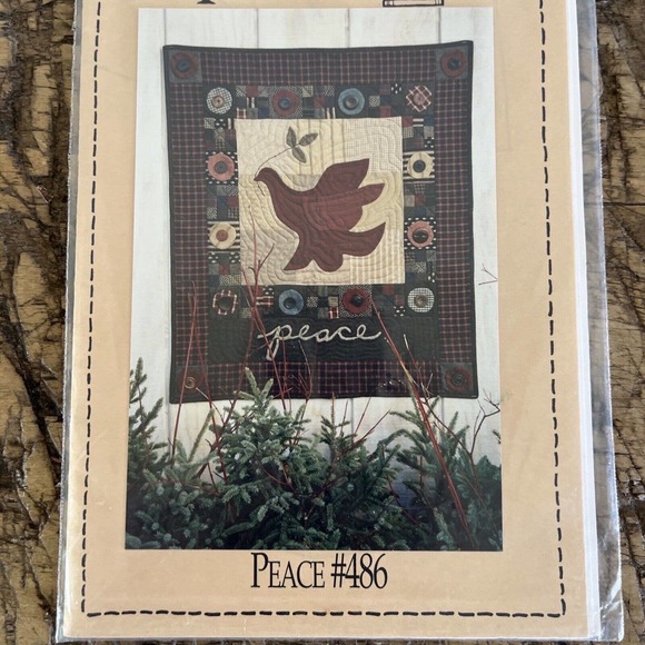 Country Threads Quilt Pattern Peace #486 Dove Vintage 2001 Size 27 in X 31 in - Picture 2 of 5